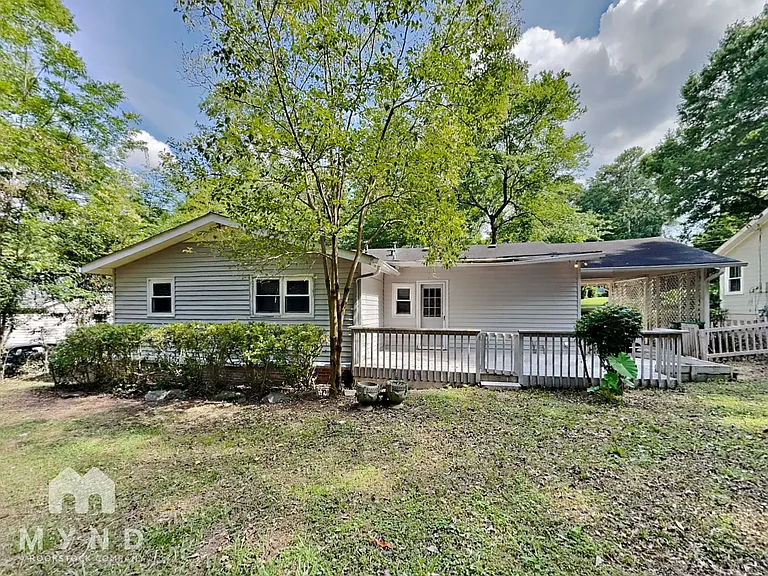 668 Scott Cir — Photo 18