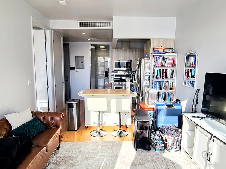 28-06 21st St #5FB — Photo 3
