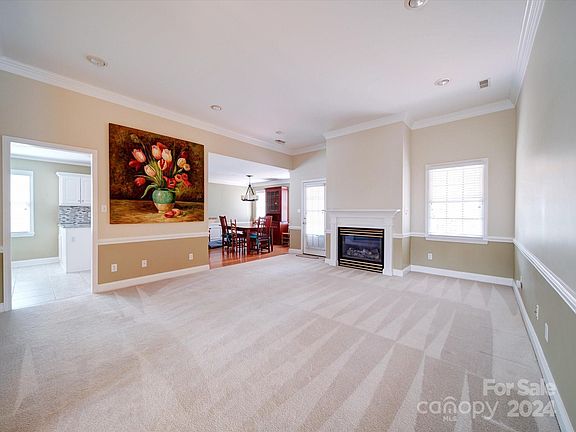 4th image of 2118 Water Oak Ln