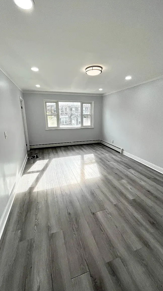 285 West 234th Street — Photo 3