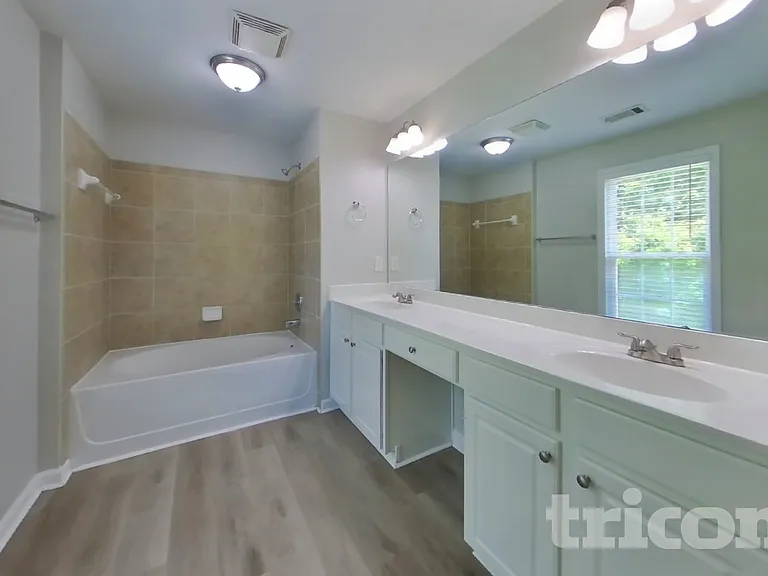 3281 Saville St SW — Photo 10