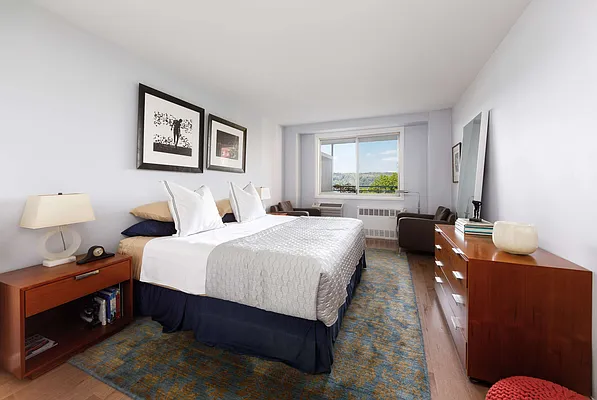 Sold by Compass | media 30