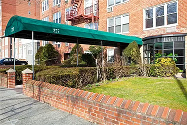 225 Ocean Parkway in Kensington