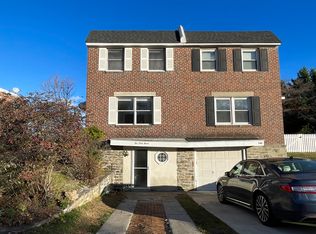 547 Overlook Rd, Philadelphia, PA 19128