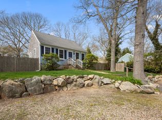 29 Flax St, Dennis, MA 02638