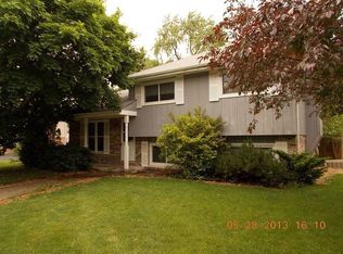 4302 W 143rd St, Crestwood, IL 60445