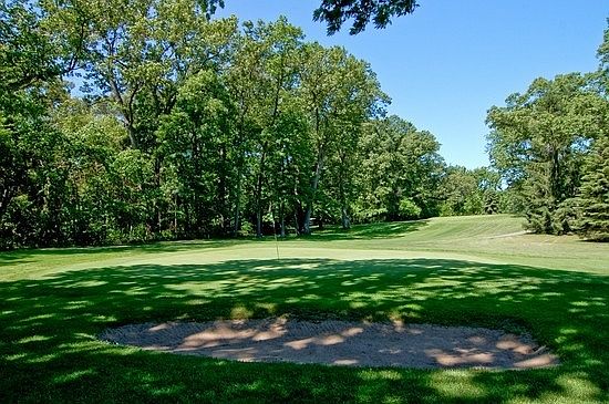5th image of 52017 Lake Park Dr
