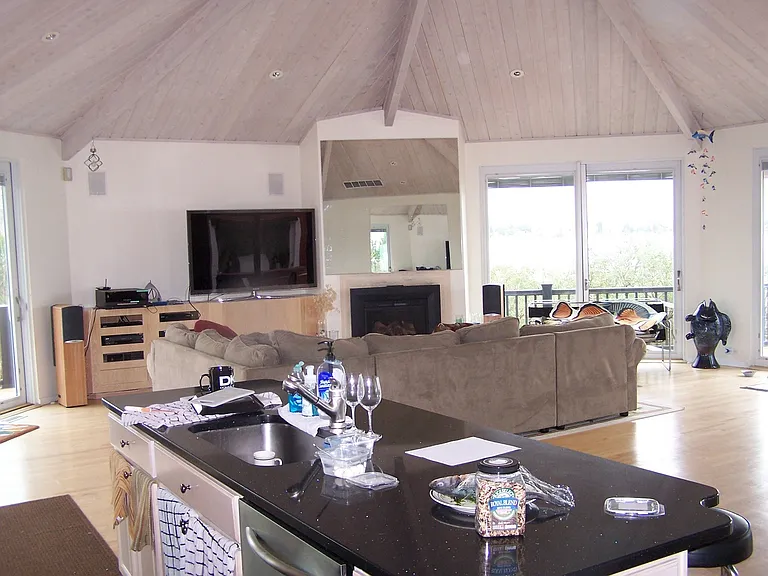 50 Dune Rd — Photo 5