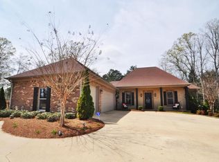 127 Autumn Hills Dr, Tupelo, MS 38801