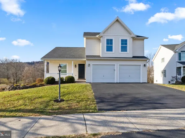 128 Lakeside Dr, Lewisberry, PA 17339