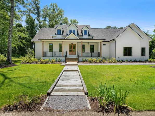 641 Loggers Cir, Mandeville, LA 70471