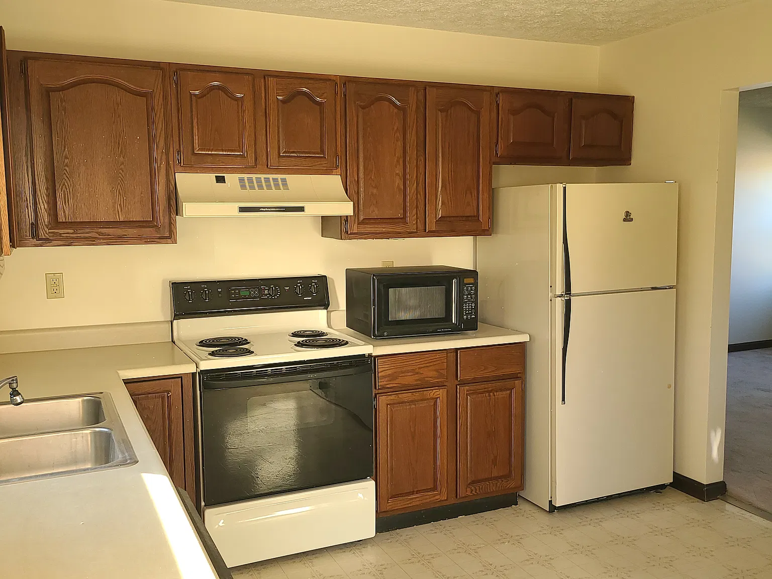 2 bed, 1100 sqft, $2,300 — Photo 4