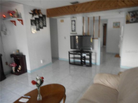 4th image of 2527 39th Ave N