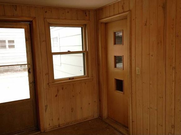 Breezeway from Garage to