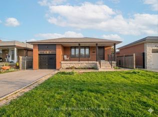 10 Stella St, Toronto, ON M6L 3A7