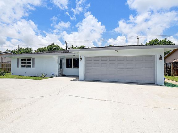3rd image of 2815 SW 9th Street