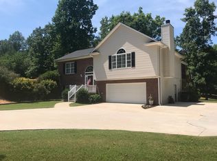 169 Spring Hill Ln, Cleveland, GA 30528