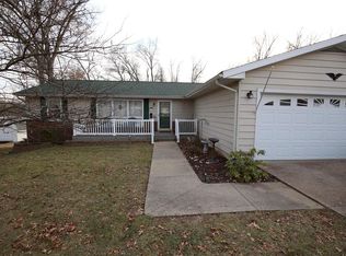 314 W Grandview Dr, Vandalia, IL 62471