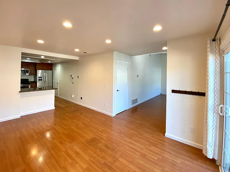 3904 Taubeh Ct — Photo 12