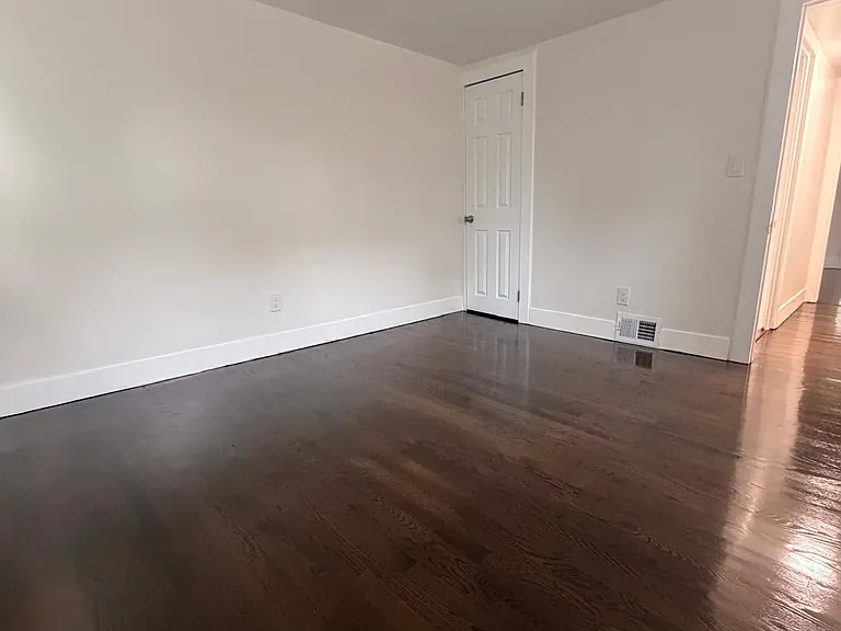 160 Ivy St — Photo 6
