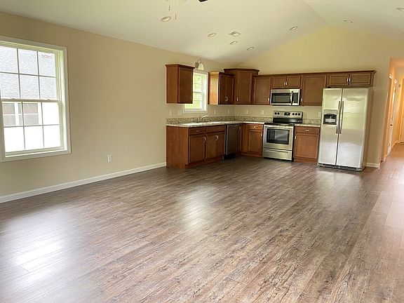 3rd image of 47 W Jagoe St