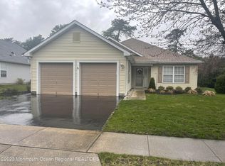 14 Woodspring Ln, Whiting, NJ 08759