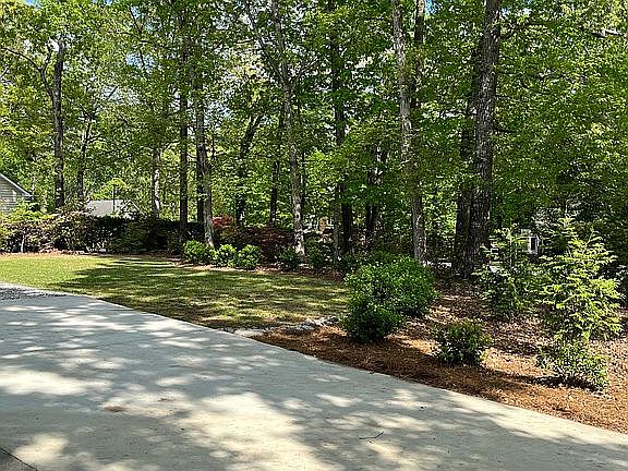 4th image of 1807 Plantation Cir