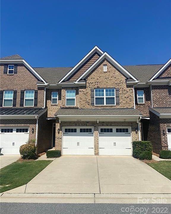 1st image of 105 Burlingame Ct