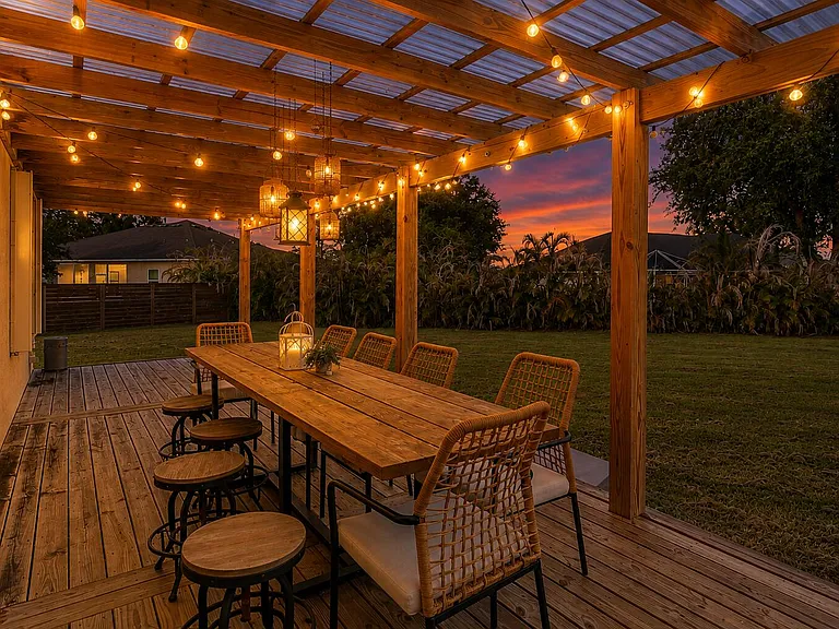 5648 NW Lorna Ct — Photo 9