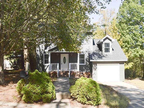 3rd image of 102 Sandcreek Dr