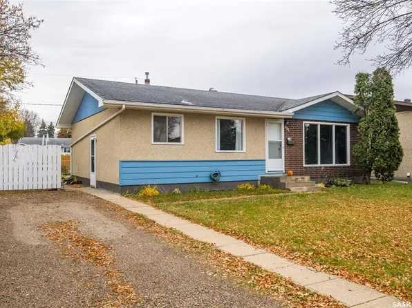 441 28th STREET E, Prince Albert, SK S6V 1X6