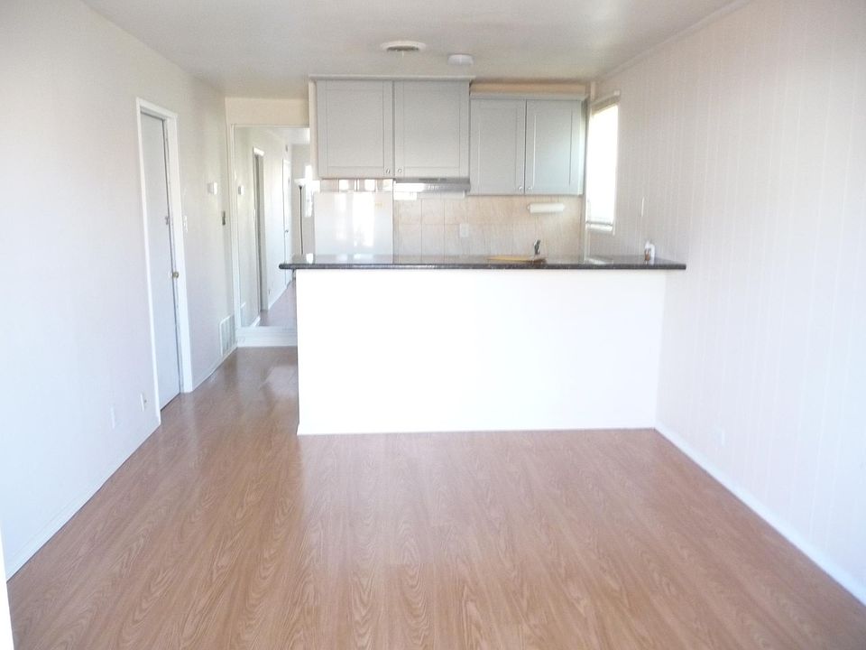 1st image of 165 De Long St