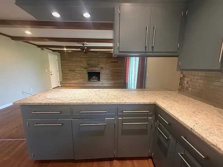 3333 NW 62nd St — Photo 13