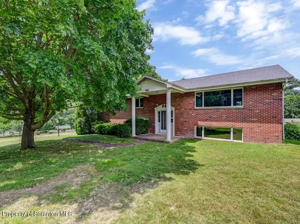 411 Layton Rd, Clarks Summit, PA 18411