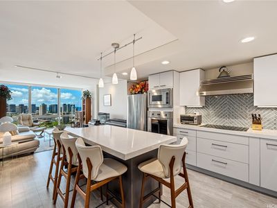 1200 Queen Emma St APT 3610, Honolulu, HI, 96813