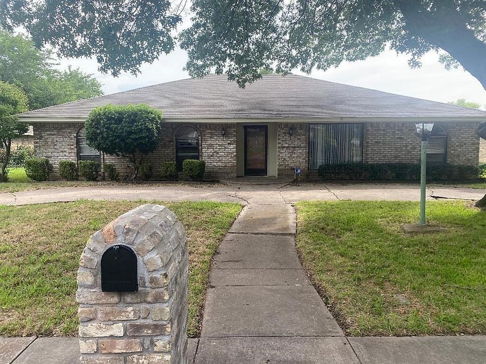 1st image of 1017 Shadywood Ln