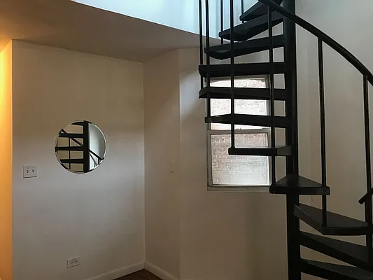 Rented by Sky Management | media 40