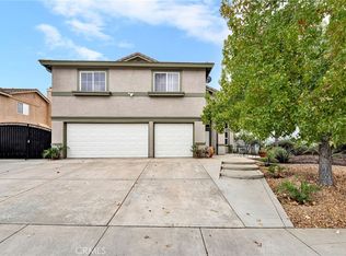 31755 Ridgeview Dr, Lake Elsinore, CA 92532