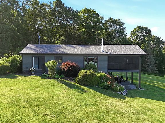5th image of 221 Meadowwood Ln