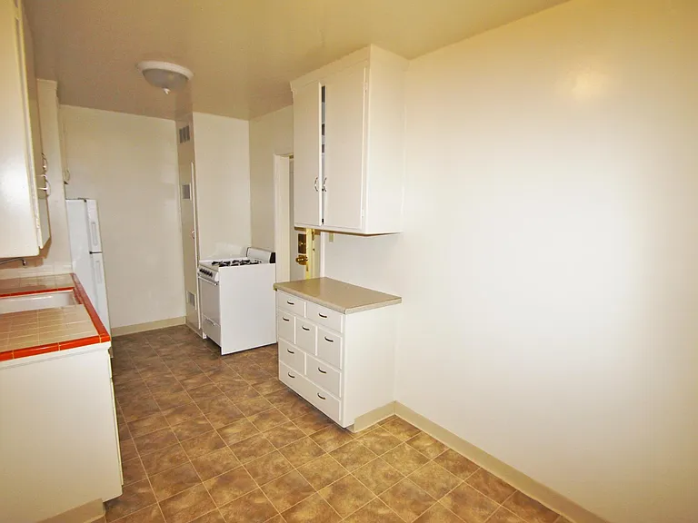 943 Solano Ave #7 — Photo 2
