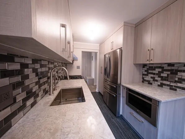 2531 East 7th Street image 15 of 37