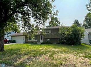 732 Maple St, Breckenridge, MN 56520