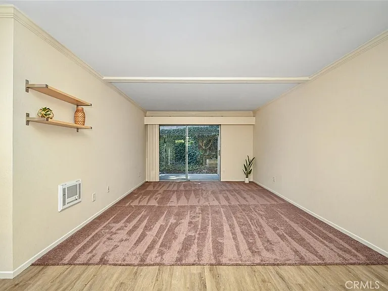23732 Hillhurst Dr — Photo 7