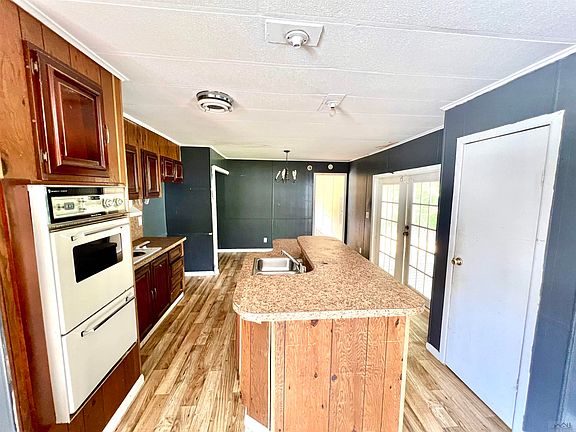 3rd image of 505 Marietta Pl