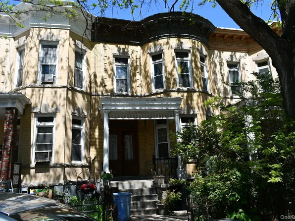 277 Maple Street, Brooklyn, NY 11225