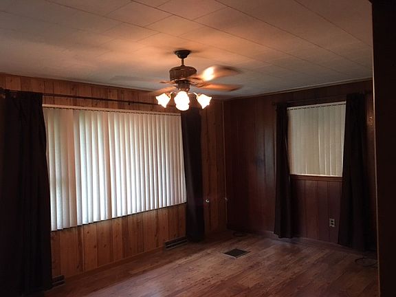 5th image of 629 Woodlawn Ave