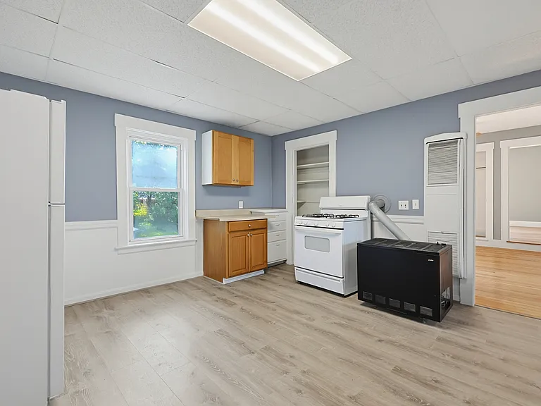 12-12R Granite St #3 — Photo 20