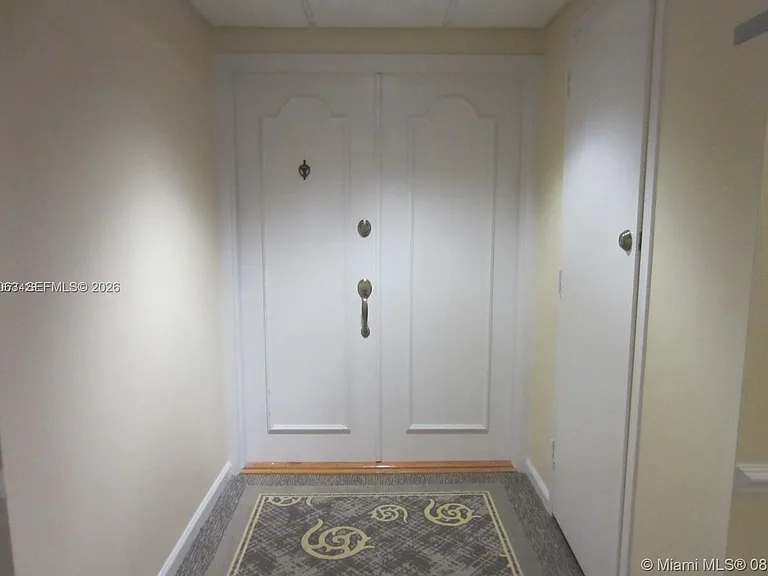 199 Ocean Lane Dr #505 — Photo 2