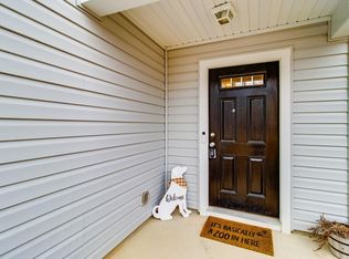 325 Chetsley Dr, Lexington, SC 29073