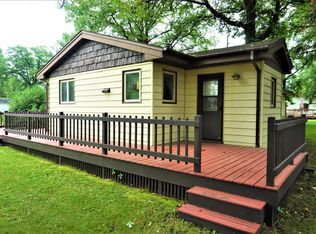 30882 420th Ave, Roseau, MN 56751